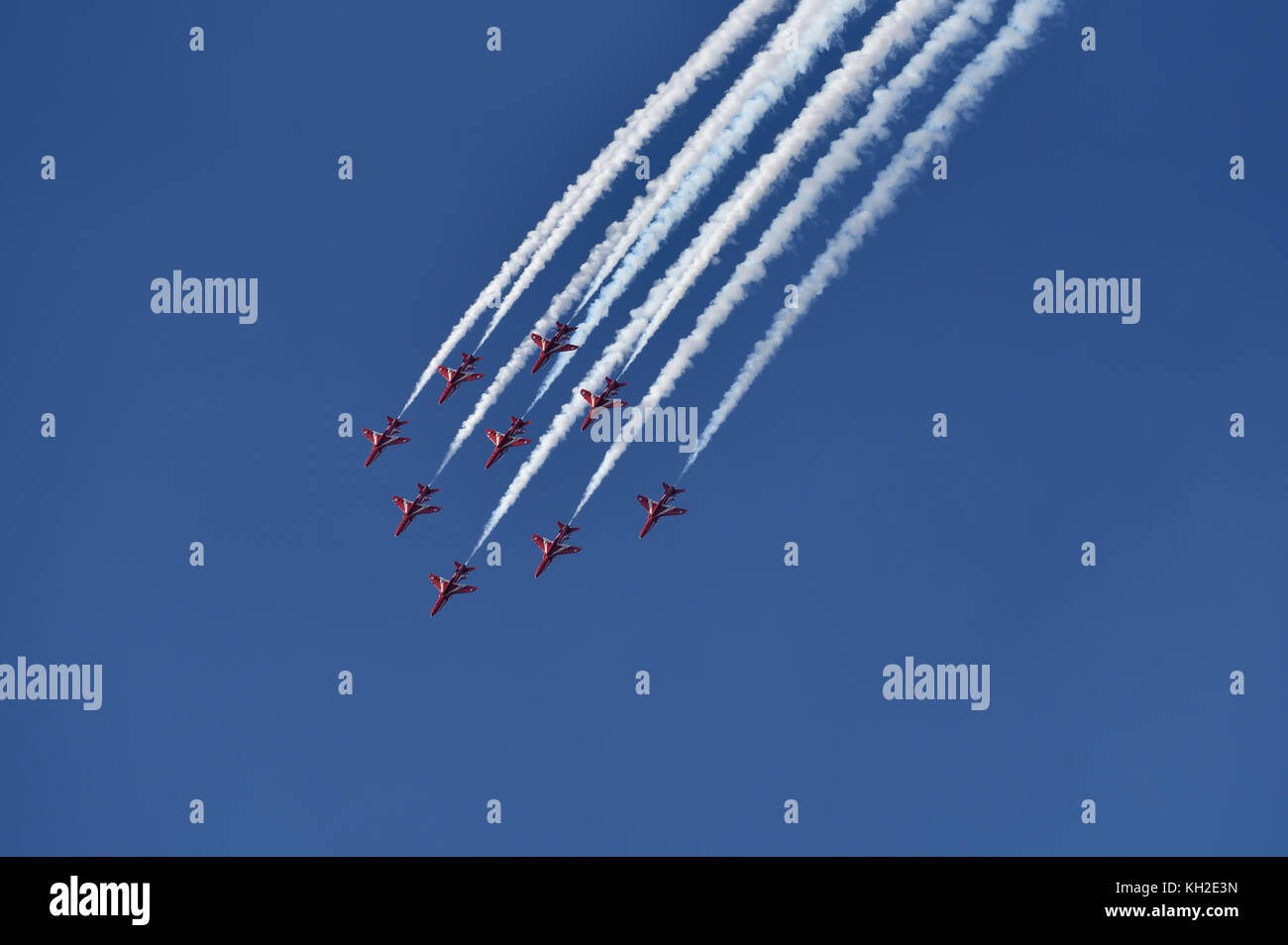 Rote Pfeile aerobatic Team in Athen fliegen Woche 2017 air-Show in tanagra Air Force Base, Griechenland Stockfoto