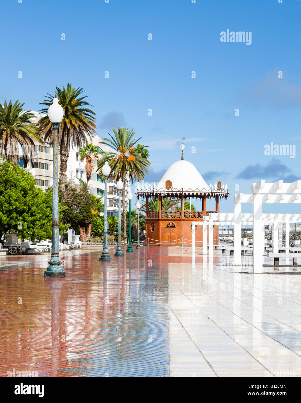 Avenida la marina Fotos und Bildmaterial in hoher Auflösung Alamy