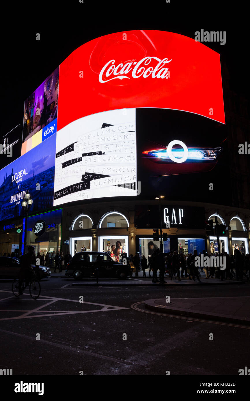 Die ikonischen Piccadilly Lichter, wissen jetzt, wie die Kurve, High-tech, state-of-the-art, Upgrade mit der größten LED-Display in Europa gehabt haben. Stockfoto