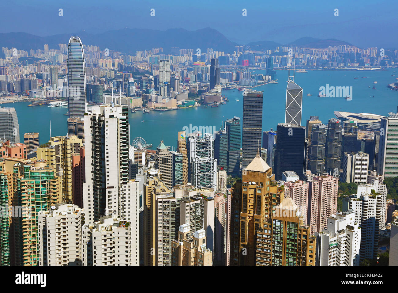 Die Skyline von Hongkong vom Victoria Peak in Hongkong, China Stockfoto