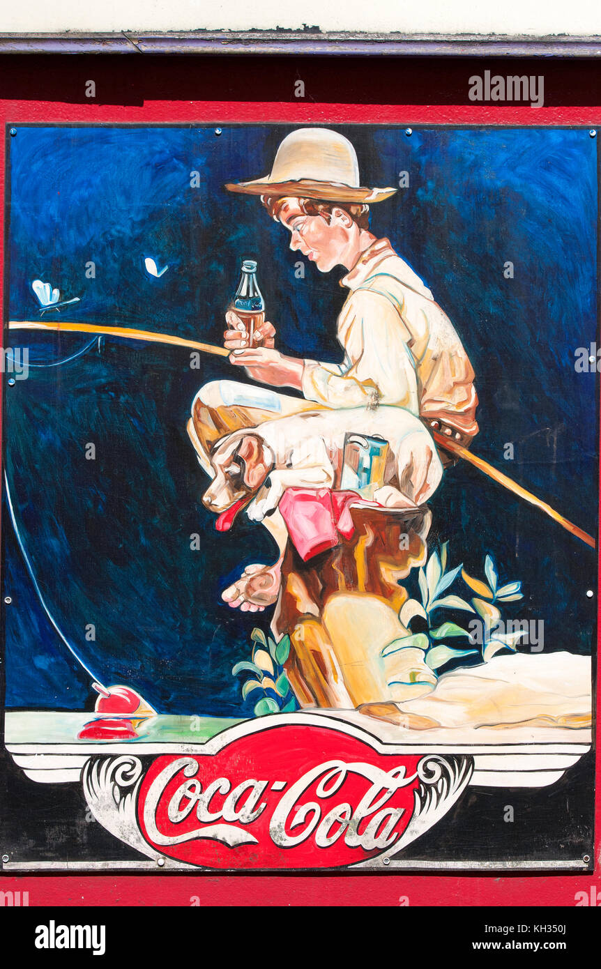 Coca Cola Werbung Zeichen (Abbildung von einem Norman Rockwell berühmte Gemälde inspiriert), Galway, County Galway, Irland Stockfoto