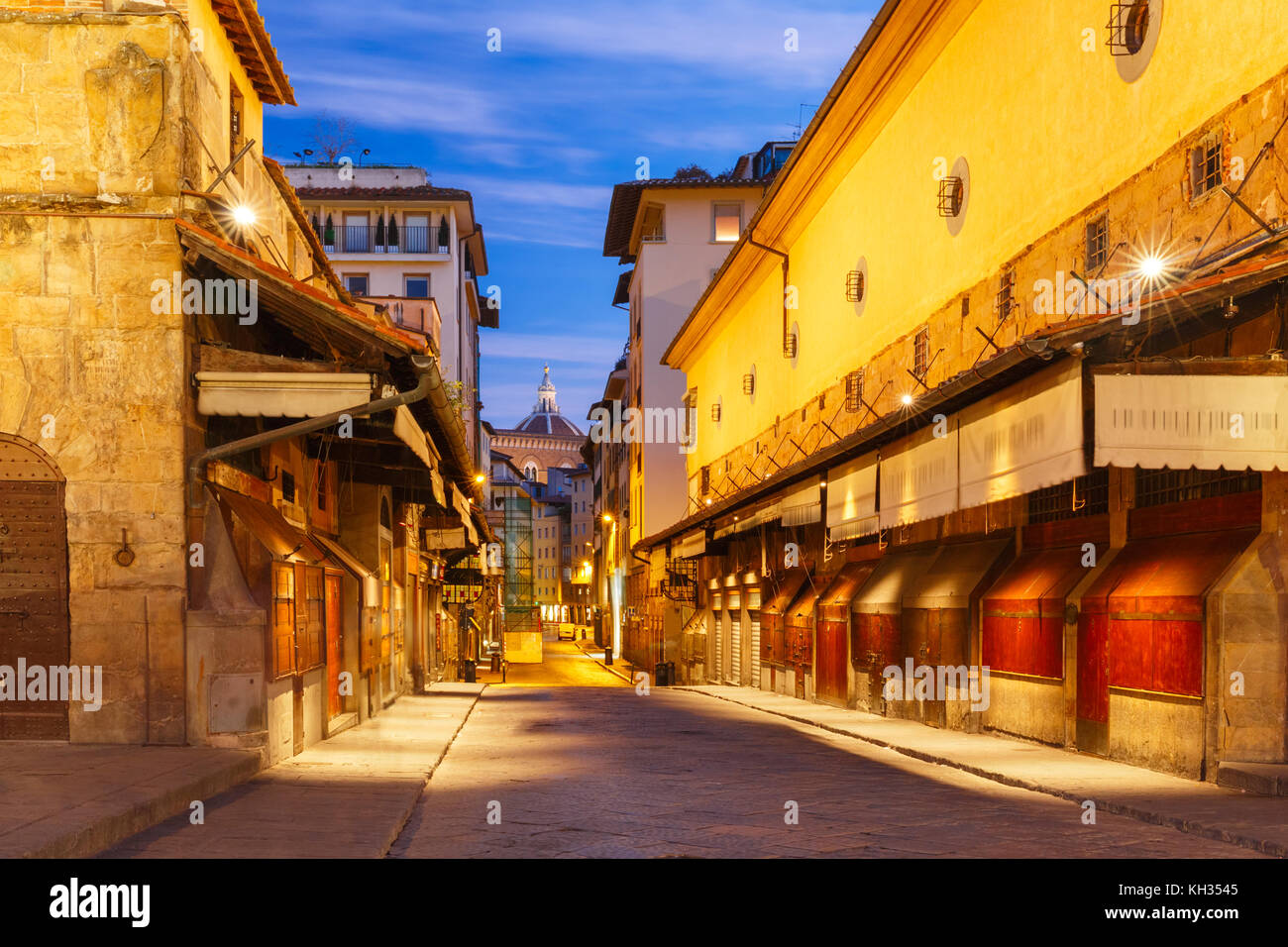 Berühmte Brücke Ponte Vecchio in Florenz, Italien Stockfoto