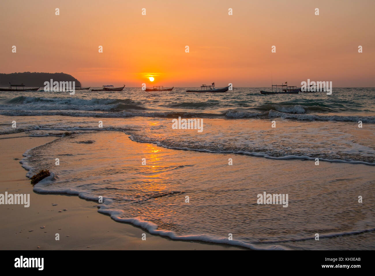 Sonnenuntergang am Ngapali Beach Resort im Rakhine-Staat in Myanmar (Burma). Stockfoto