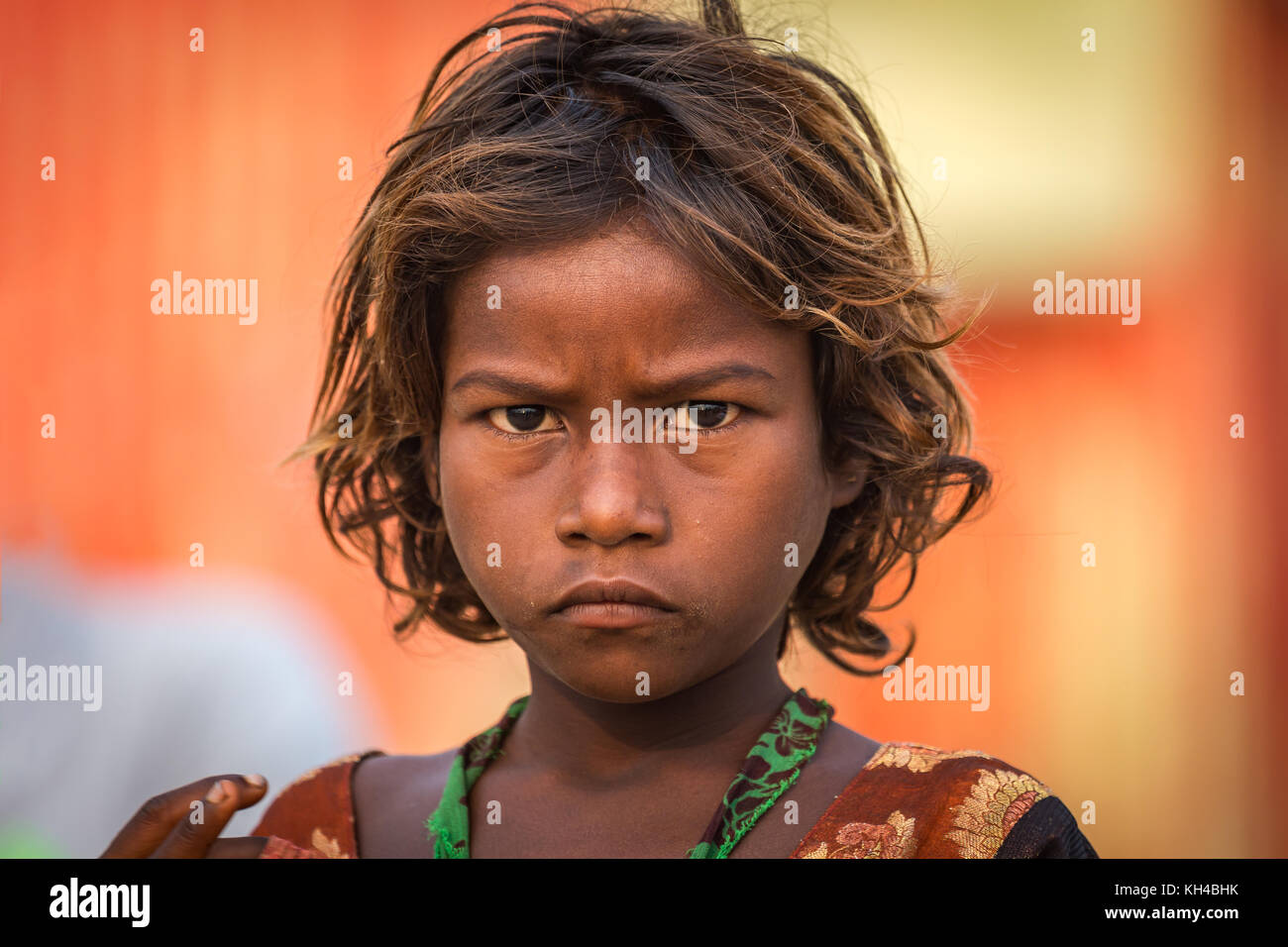 Mädchen Nahaufnahme Portrait an der Ganges in Varanasi Indien. Stockfoto