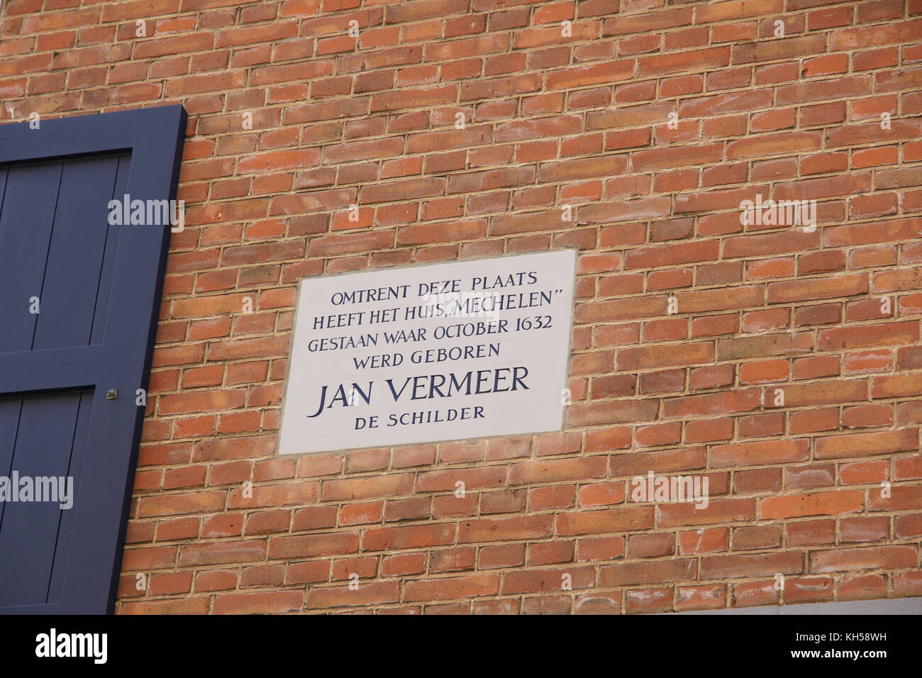 Gedenktafel in Delft, Niederlande, Kennzeichnung der Standort des Hauses, wo der Maler Jan Vermeer im Oktober 1632 geboren wurde. Stockfoto