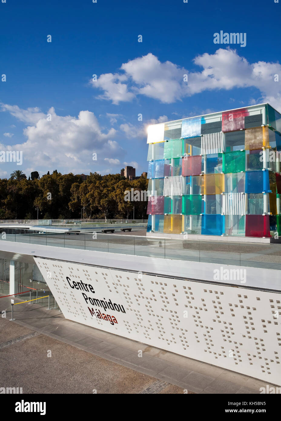 Die Außenseite des Centre Pompidou, Malaga, Andalusien, Spanien Stockfoto