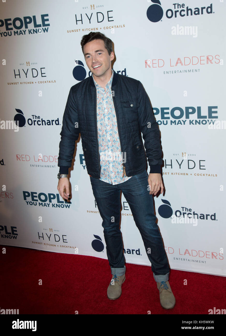 Los Angeles Usa 13 Nov 2017 Ian Harding Besucht Die Premiere Der Obstgarten Menschen Sie Konnen Wissen Im Pacific Theater Der Hain Am 13 November 2017 In Los Angeles Kalifornien Das