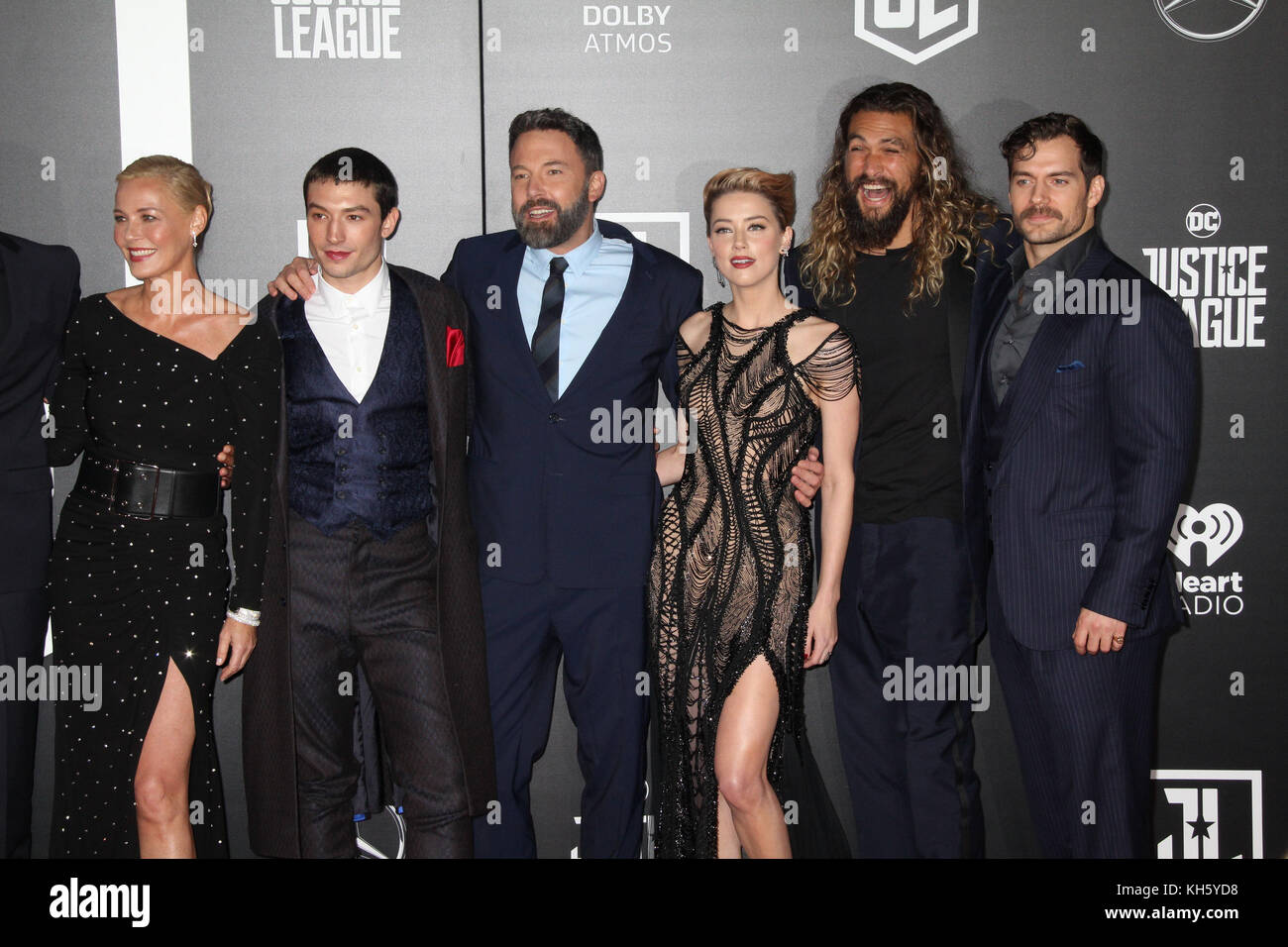 Los Angeles, USA. 13. november, 2017 Connie Nielsen, Ezra Miller, Jason Momoa, Ben Affleck, Amber Heard, Jason mamoa, Henry cavill 11/13/2017 die Weltpremiere von "Justice League" an der Dolby Theatre in Hollywood, Foto von izumi Hasegawa/Hollywood News Wire Inc./alamy live News credit ca: Hollywood News Wire Inc./alamy leben Nachrichten Stockfoto