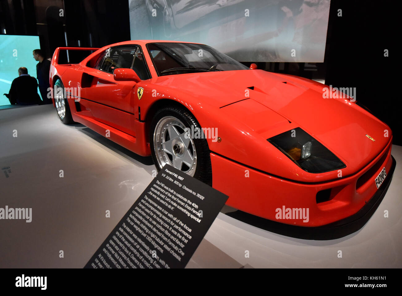 Racing Ferrari F40 Stockfotos Racing Ferrari F40 Bilder