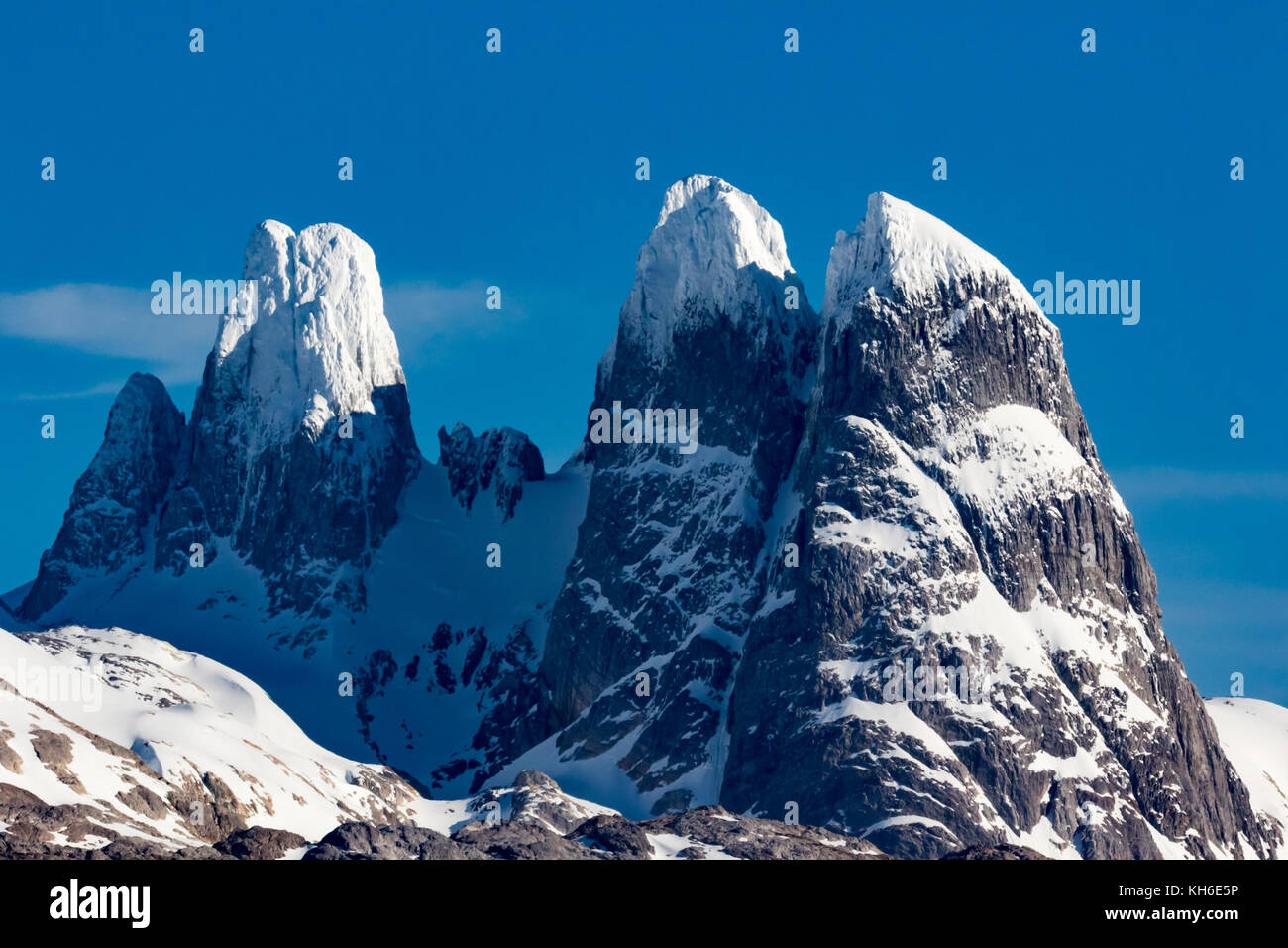 Die atemberaubende Landschaft des hohen Gipfeln von Patagonien und die chilenischen Fjorde in der Nähe von Puerto Natales, Chile Stockfoto