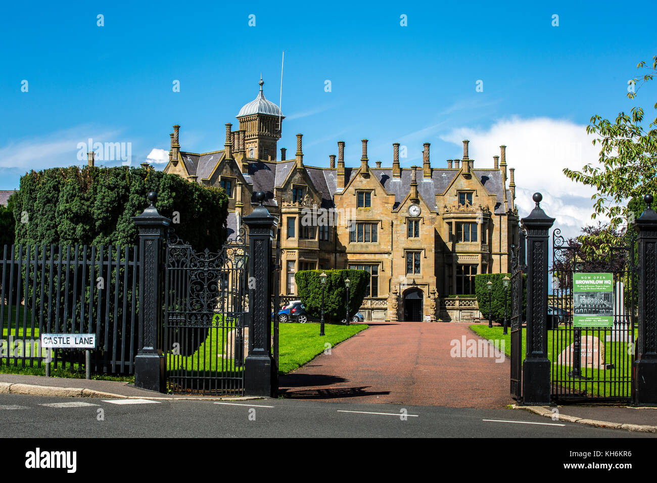 Lurgan.co.armagh. Nordirland - 31. September 2017 - 1883 bronlow Haus gebaut wurde als Hauptquartier während der beiden Weltkriege errichtet fo verwendet wurde Stockfoto