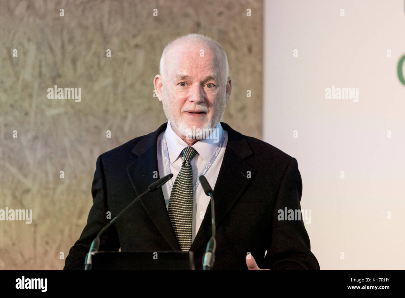 Bonn, Deutschland. 15 Nov, 2017. Peter Thompson, UN-Sonderbeauftragten bei der COP 23 Fidschi Konferenz in Bonn am 15. November 2017. COP 23 ist durch die UN-Rahmenkonvention zum Klimawandel. Credit: Dominika Zarzycka/Alamy leben Nachrichten Stockfoto