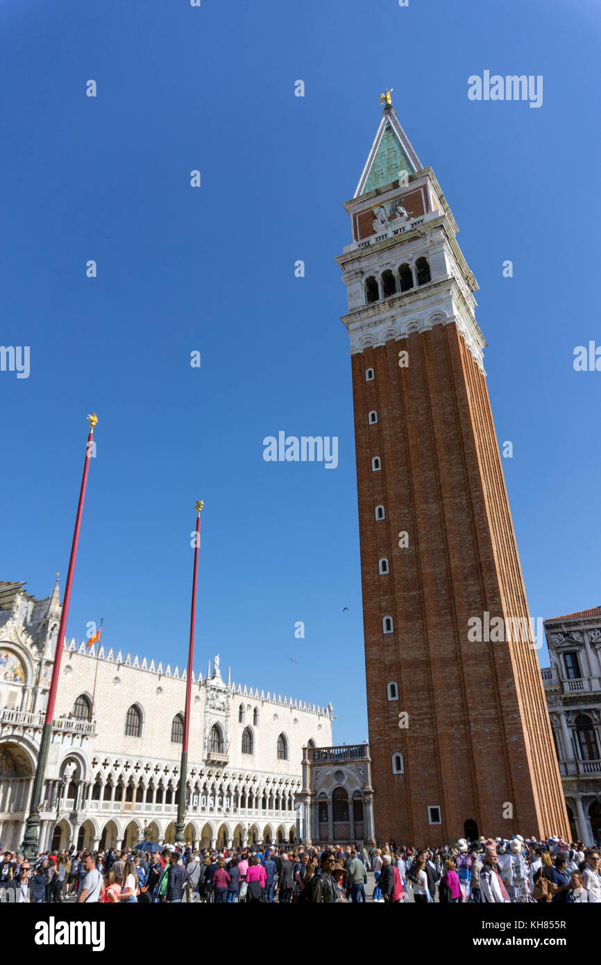 Italien,Venetien,Venedig,St. Marker Glockenturm und Herzogspalast Stockfoto