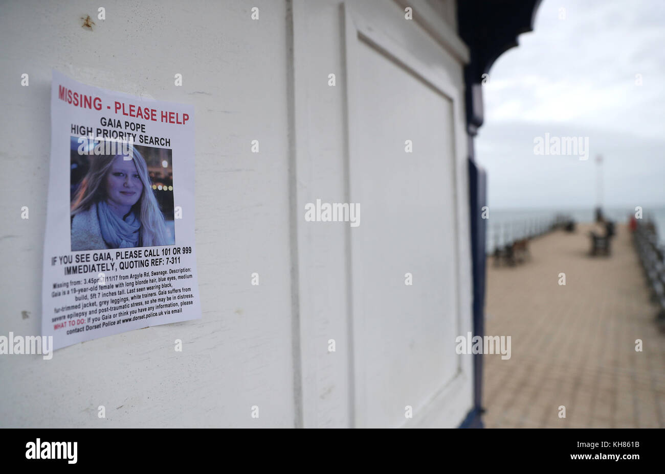 Eine Nachricht über die Vermisste für Gaia Pope in Swanage, Dorset, nachdem eine 71-jährige Frau, die in Verbindung mit dem vermissten Teenager verhaftet wurde, der seit einer Woche nicht mehr gesehen wurde, gegen Kaution freigelassen wurde, teilte die Polizei von Dorset mit. Stockfoto