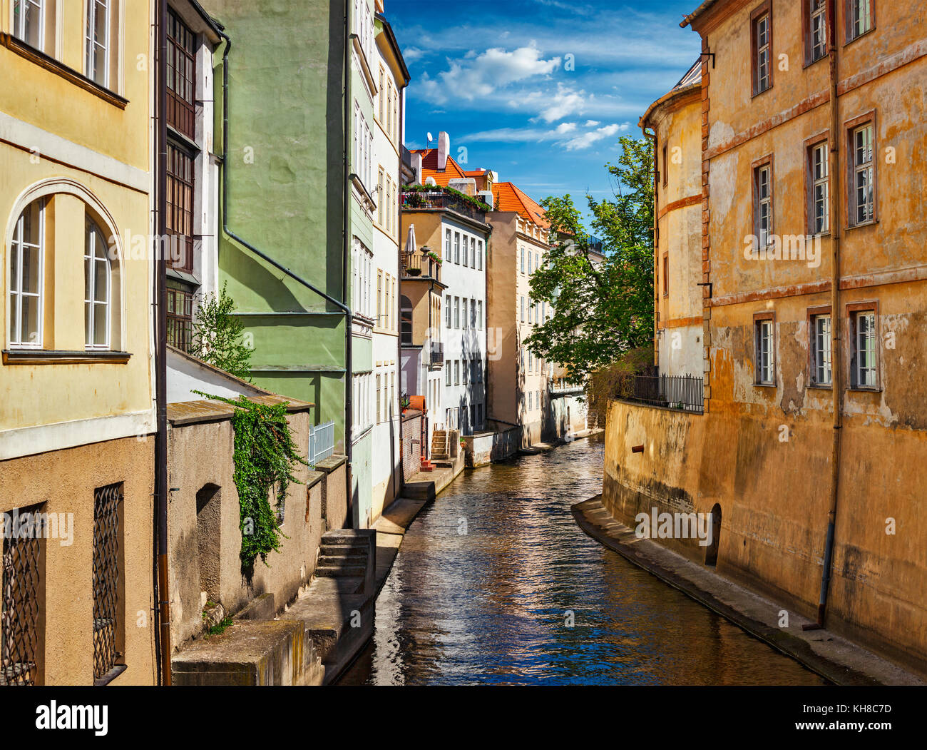 Mala Strana Canal und Häuser in Prag Stockfoto