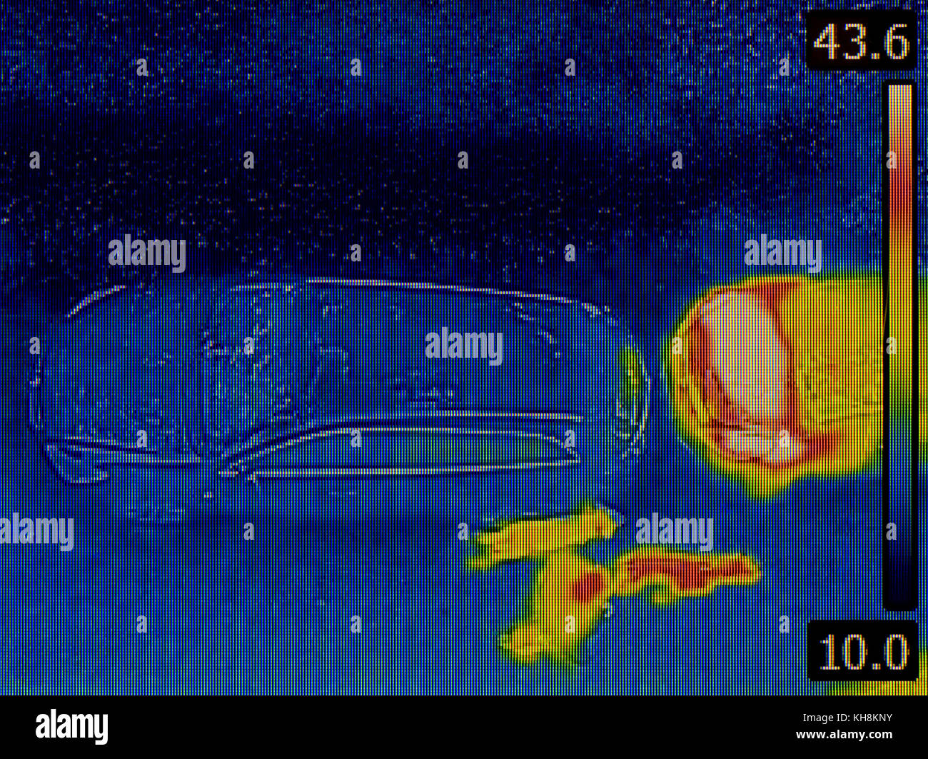 Auto Motor Thermografie Infrarot Stockfotografie - Alamy