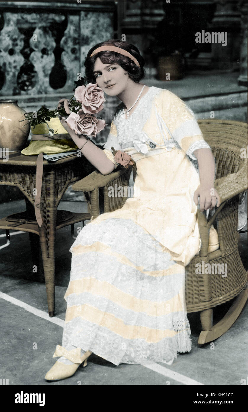 Lily Elsie als Alice in Leo's" fallen, der Dollar Princess'. London Produktion im Daly's Theatre, 1909. Elsie: Britische Schauspielerin und Sängerin, musikalische Komödie, 1886-1962. Juricani und Banfield. Stockfoto