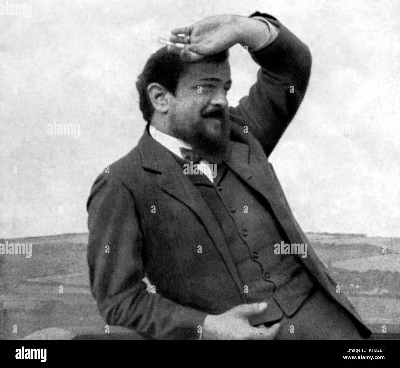 Claude Debussy in Pourville, Frankreich, Sommer 1904. Der französische Komponist, 22. August 1862 - 25. März 1918. Stockfoto