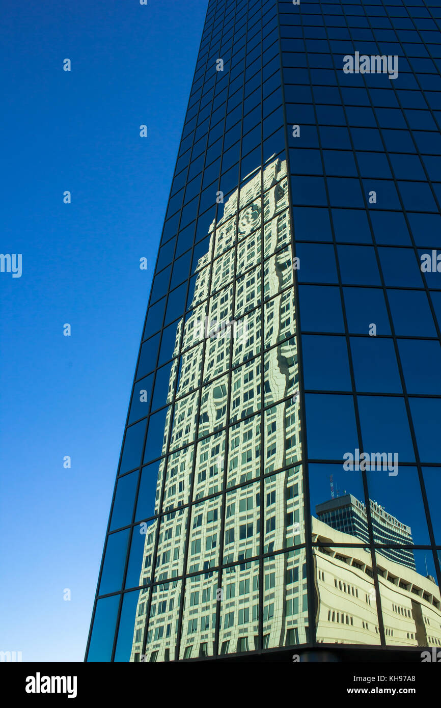 Bb&t Financial Center mit 100 North Main im Windows in der Innenstadt von Winston - Salem. Stockfoto