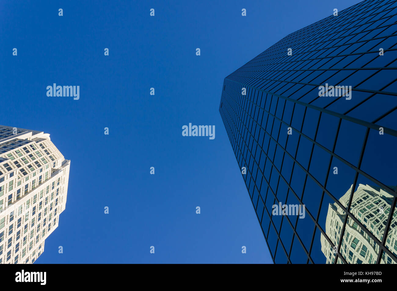 Bb&t Financial Center mit 100 North Main im Windows in der Innenstadt von Winston - Salem. Stockfoto