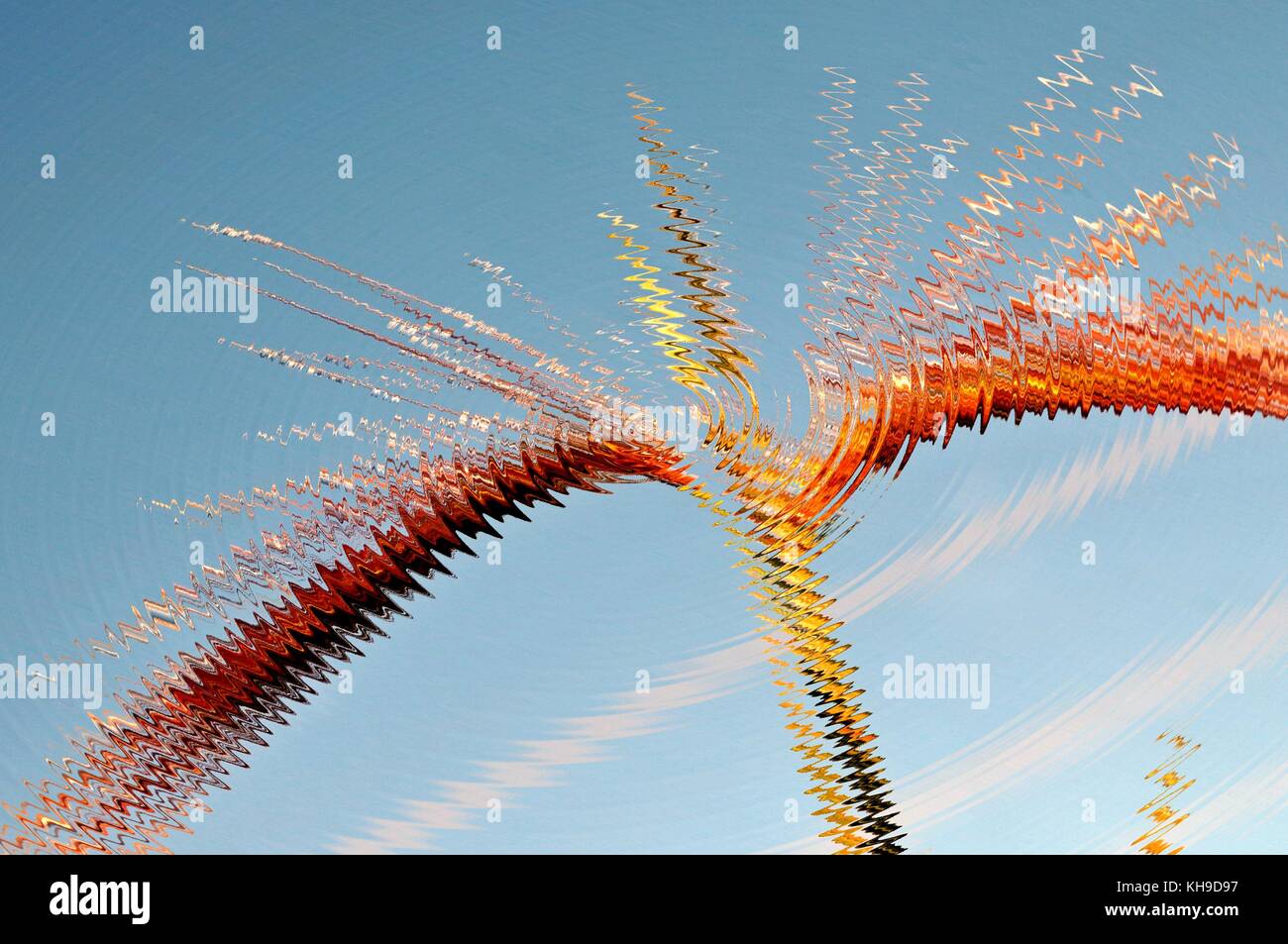 Die inspirierende Bild pread ihr Arm' Nahaufnahme von grün und gold-braune Gras schlagen mit Sonnenlicht und Morgentau Wassertropfen. Bekanntmachung einzigartige drei s Stockfoto