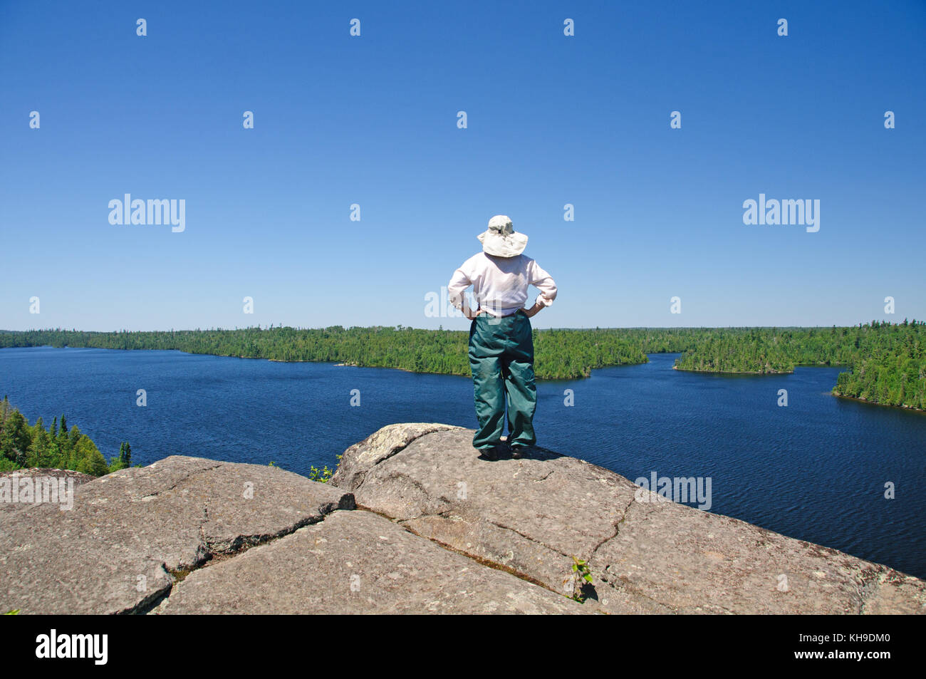 Frau auf der Suche nach Ansicht von winchell See Stockfoto