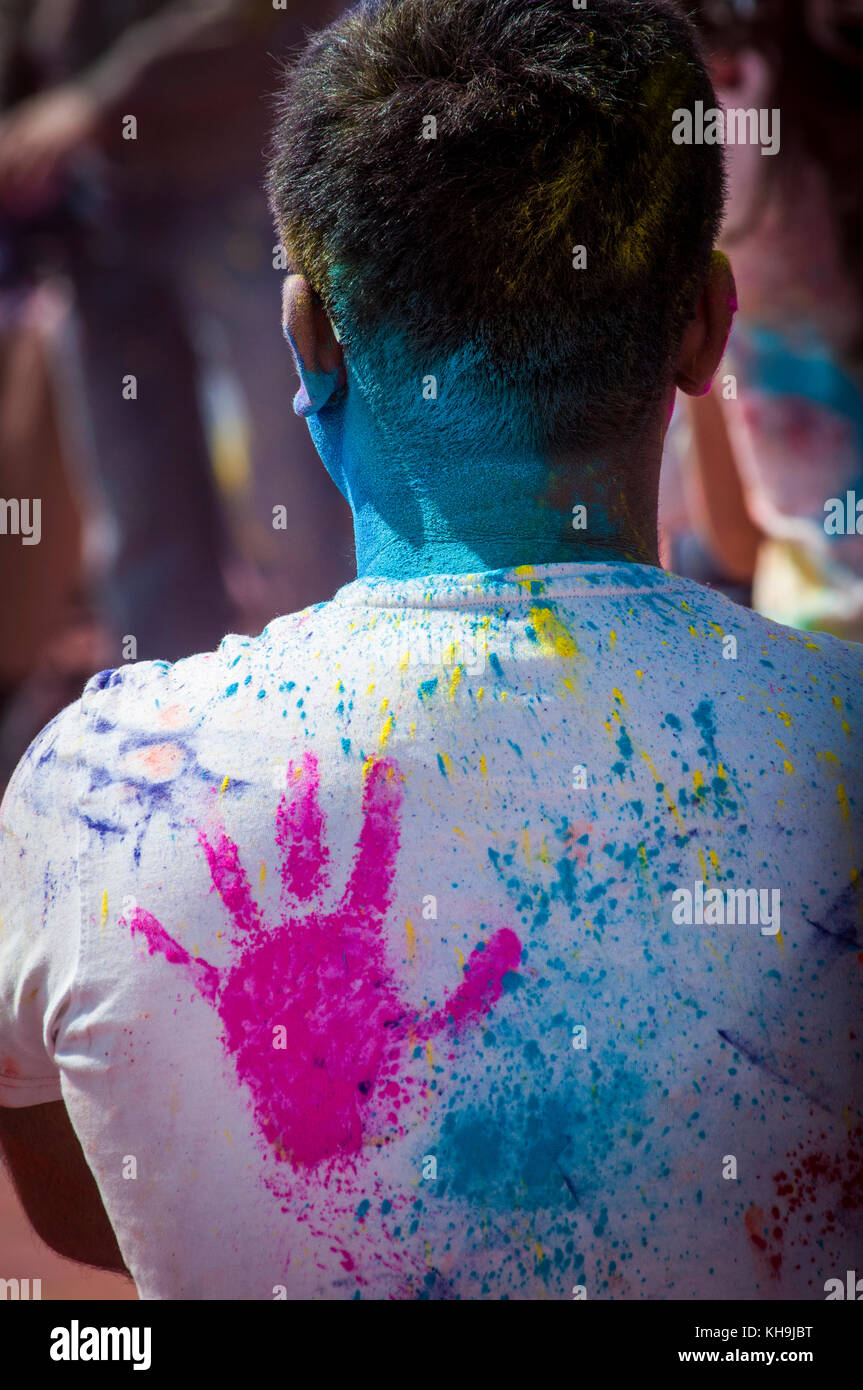 Holi ist ein hinduistisches Frühlingsfest feierte ursprünglich in Indien und Nepal, die auch als das "Festival der Farben" oder das "Festival der Liebe" bekannt. Stockfoto