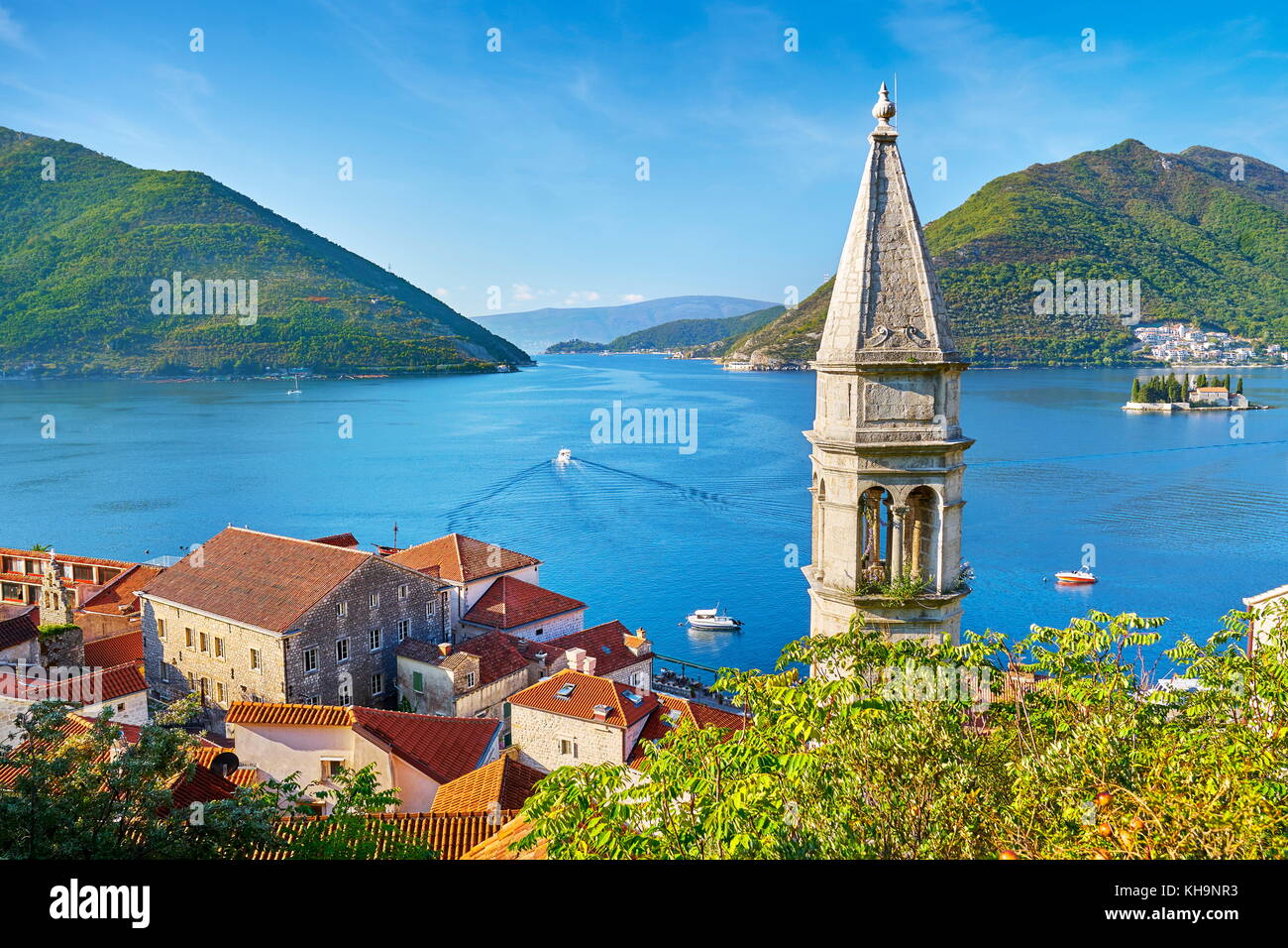 St. Nikolaus Glockenturm, Perast, Bucht von Kotor, Montenegro Stockfoto