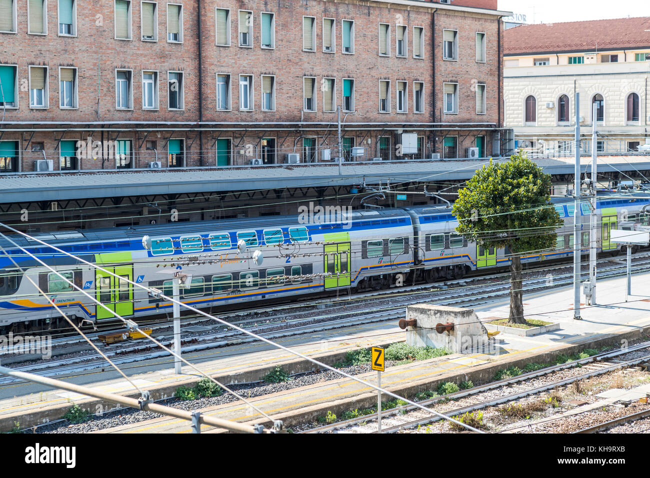 Bologna central train station railway Fotos und Bildmaterial in hoher