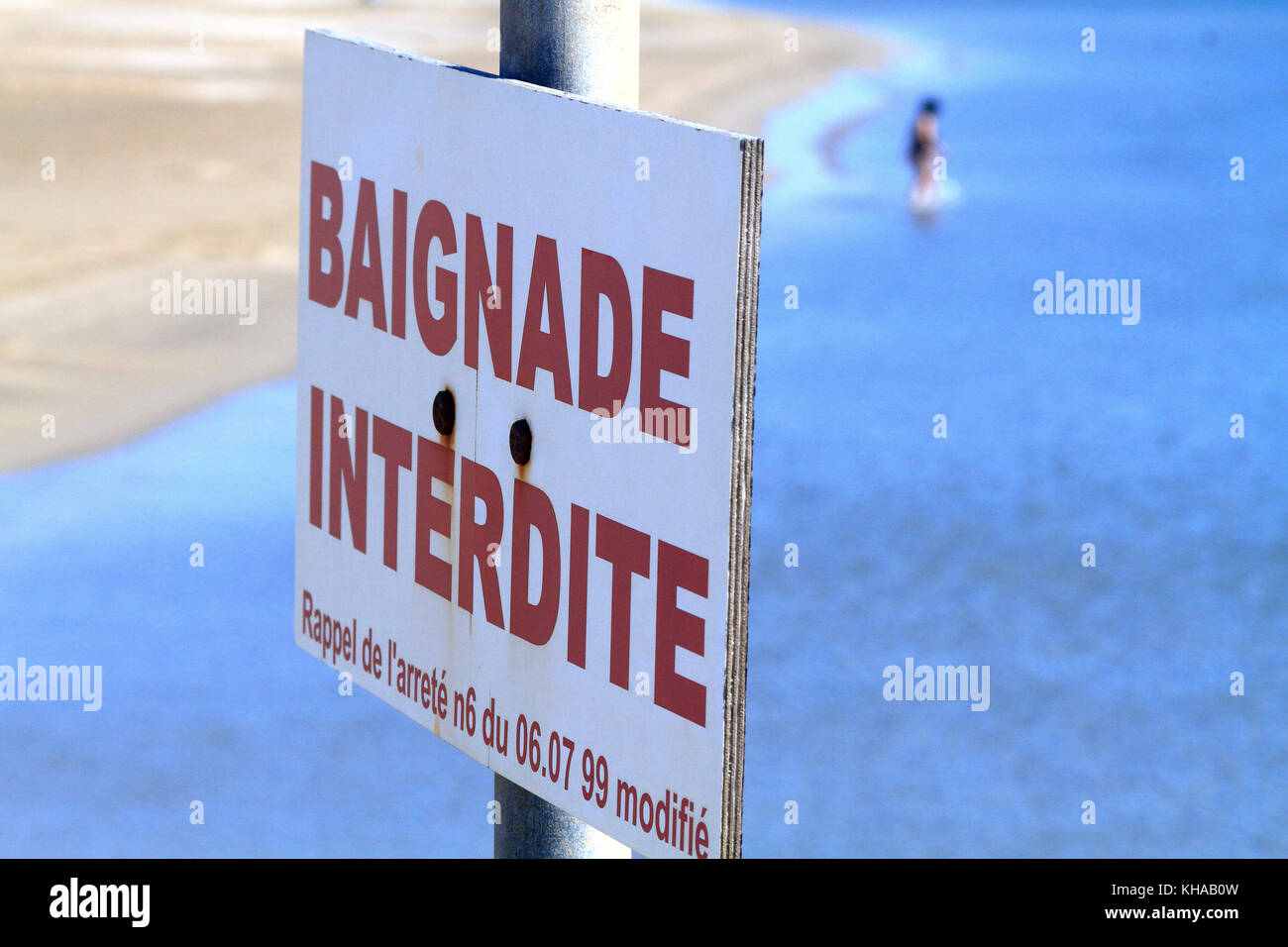 Schwimmen Zeichen verboten Stockfoto