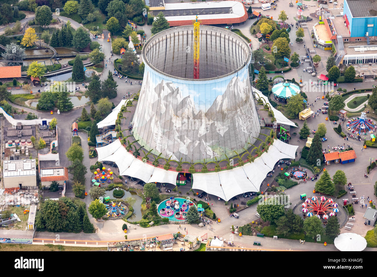 Wunderland Kalkar, Vergnügungspark, ehemaligen Kernkraftwerk Kalkar auf dem Rhein, lackiert Kühlturm, kalkar auf dem Rhein Stockfoto