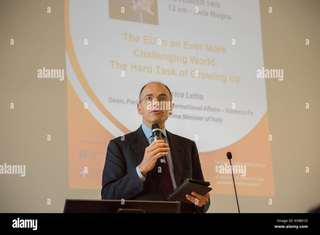 Turin, Italien. 14 Nov, 2017. der ehemalige Ministerpräsident von Italien Enrico Letta sprechen bei Campus Luigi Einaudi in Turin über Europa. Credit: Lorenzo apra/Pacific Press/alamy leben Nachrichten Stockfoto