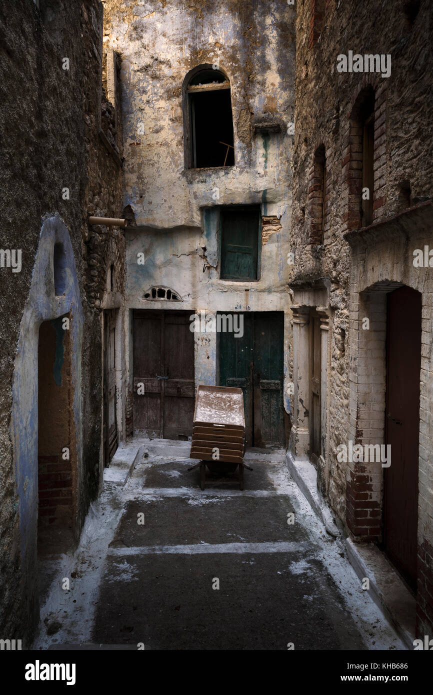 Alten, verlassenen Gebäuden in Pyrgi Dorf auf der Insel Chios, Griechenland. Stockfoto