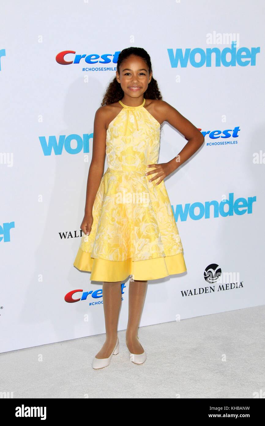 Los Angeles, CA, USA. November 2017. Millie Davis bei Arrivals for WONDER Premiere, The Regency Village Theatre, Los Angeles, CA, 14. November 2017. Quelle: Priscilla Grant/Everett Collection/Alamy Live News Stockfoto