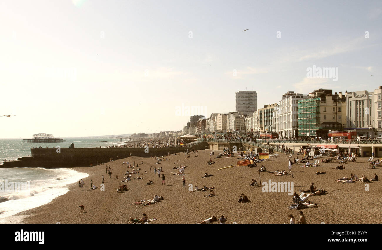 Brighton, Großbritannien - 16 August 2008 - Brighton ist einer der beliebtesten britischen Badeort für ausländische Touristen Stockfoto