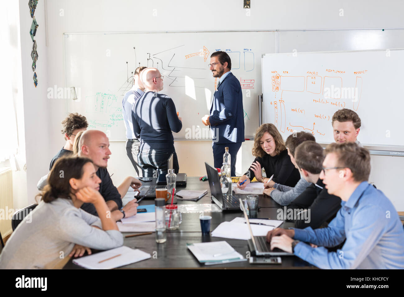 Entspannte it Business Startup Unternehmen Team Meeting. Stockfoto