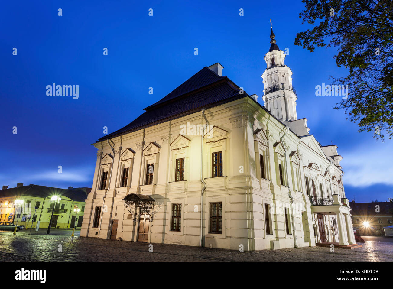 Kaunas City Hall in der Morgendämmerung. Kaunas, Litauen. Stockfoto