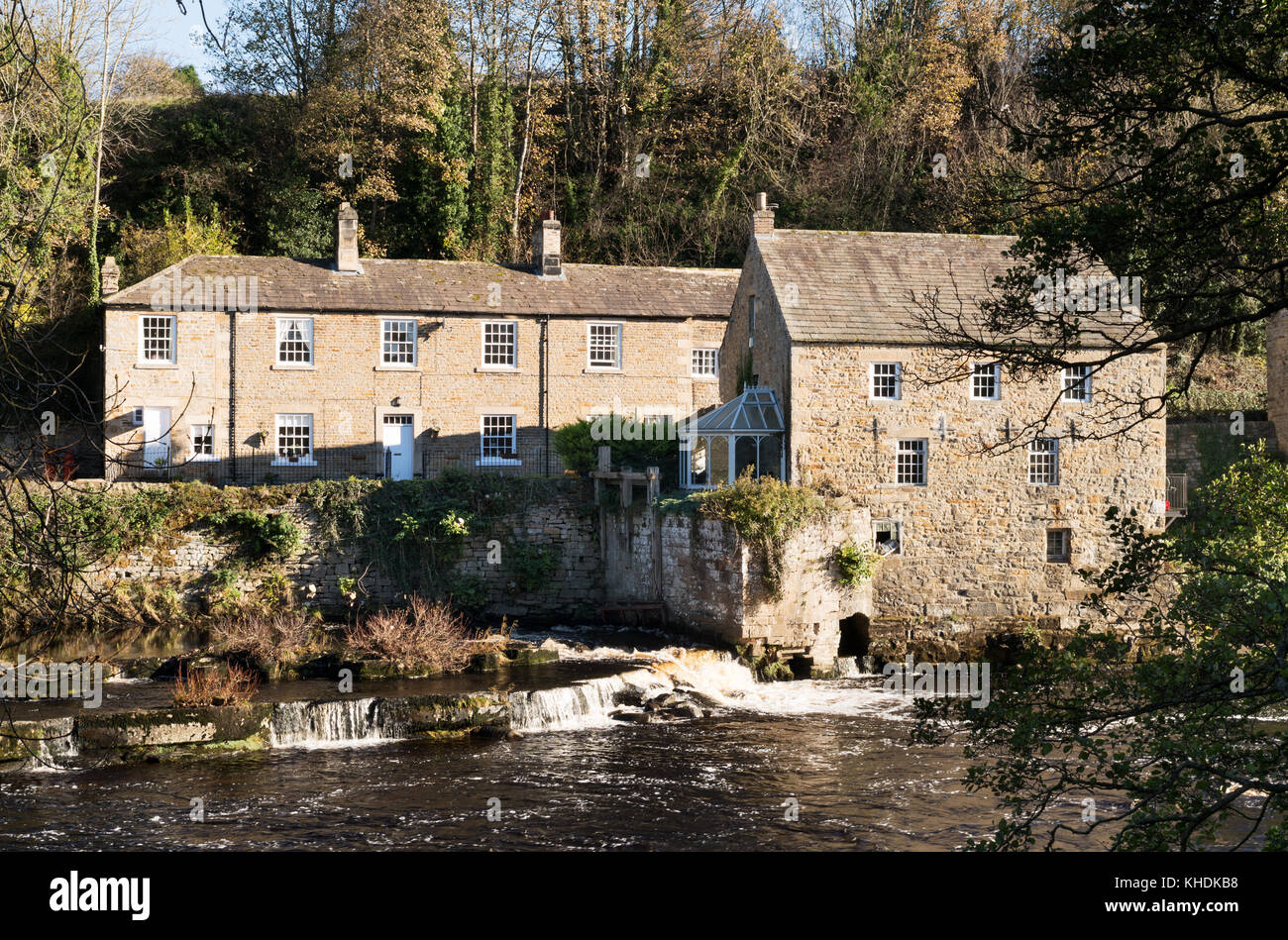 Demesnes oder Barker's Mill ein ehemaliger Corn Mühle am Fluss Tees in Barnard Castle, Co Durham, England, Großbritannien Stockfoto