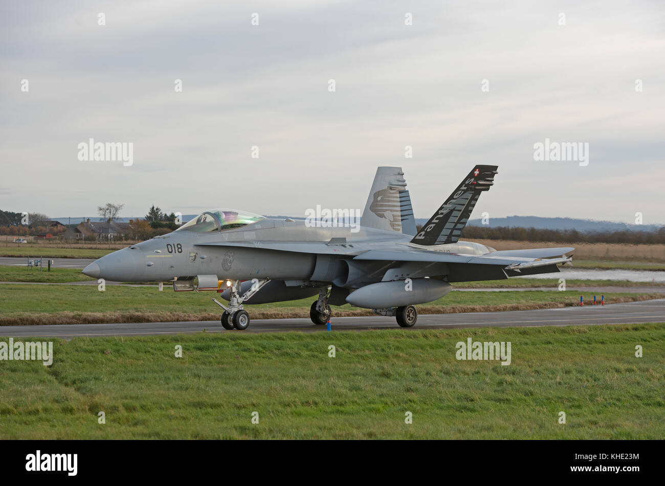 Swiss Air Force F/A 18 E Hornissen zu RAF Lossiemouth, Schottland für vier Wochen im November 2017 bereitgestellt. Stockfoto