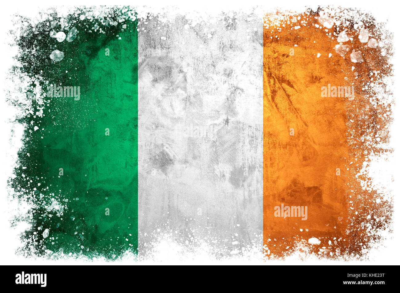 Nationalflagge von Irland auf grunge konkreten Hintergrund Stockfoto