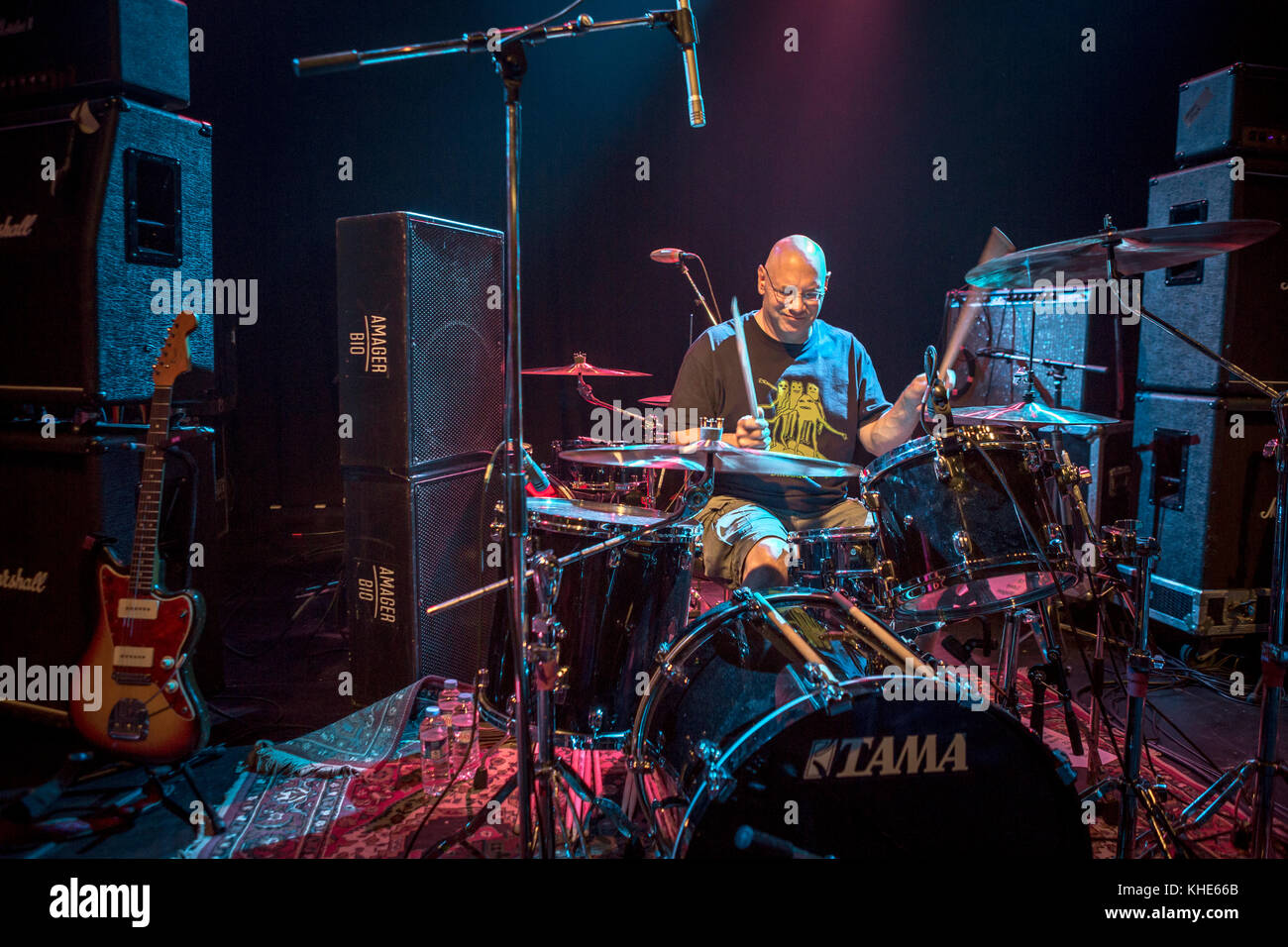 Die amerikanische Rockband Dinosaur Jr. spielt ein Live-Konzert im Amager Bio in Kopenhagen. Hier ist Drummer Murph live auf der Bühne zu sehen. Dänemark, 09/11 2016. Stockfoto