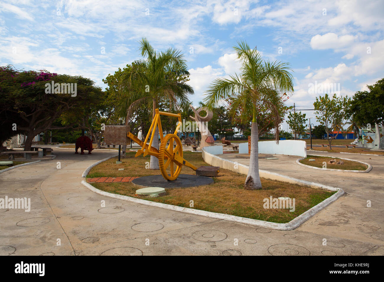 Cienfuegos, Kuba - 28. Januar 2017: Öffentlicher Park in Cienfuegos. Cienfuegos, Hauptstadt der Provinz Cienfuegos, ist eine Stadt an der Südküste Kubas. Die Stockfoto