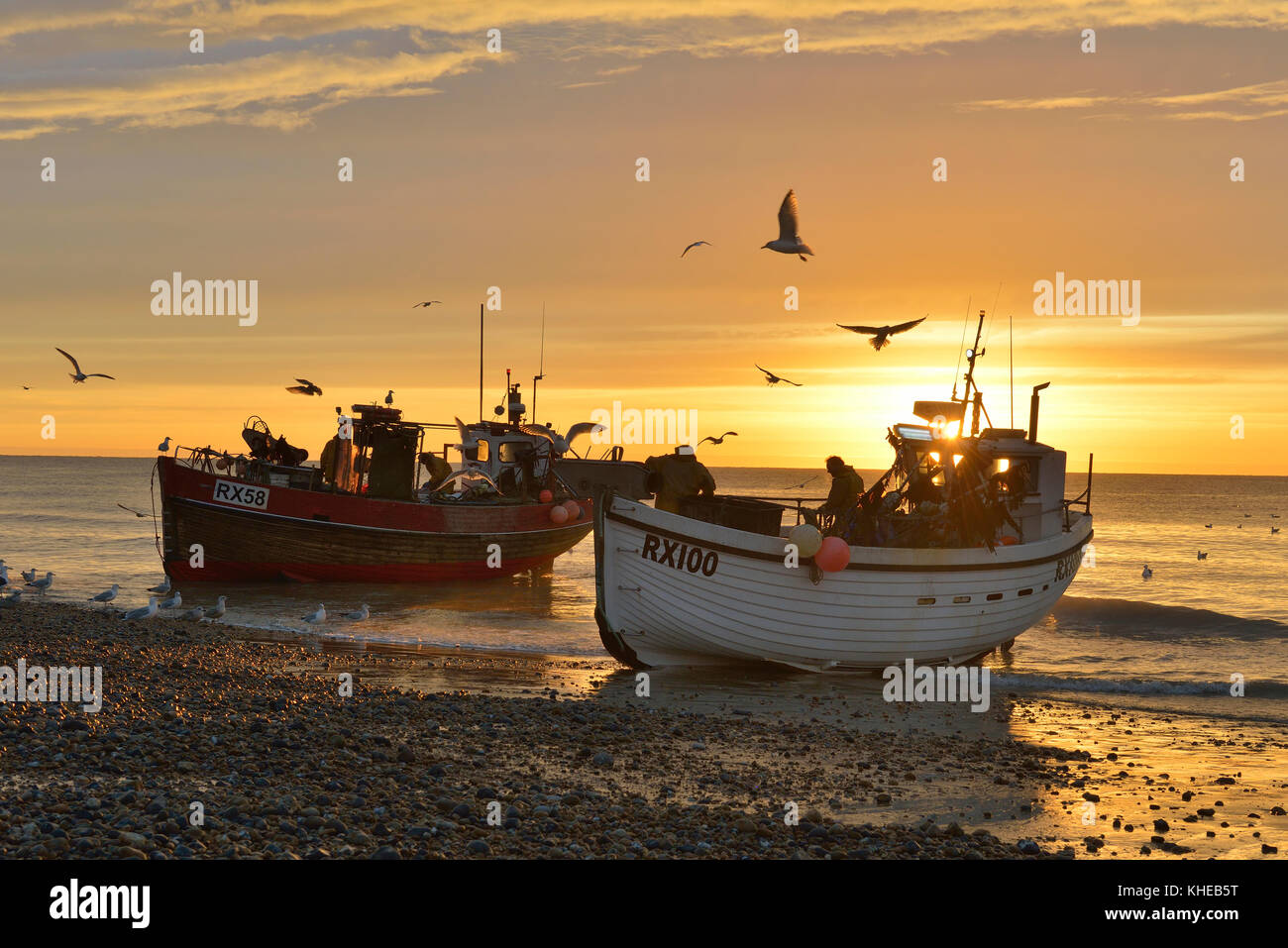 Strand - gestartet Fischerboote auf Stade Strand, Altstadt, Hastings, England, Großbritannien Stockfoto