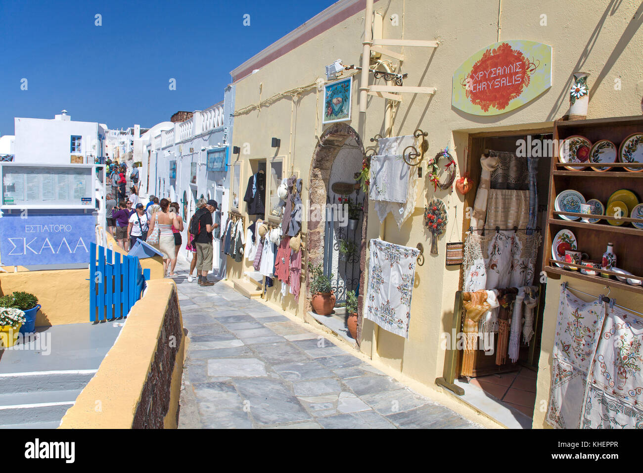 Souvenir Läden entlang der Kraterrand Pfad, Oia, Santorin Insel, Kykladen, Ägäis, Griechenland Stockfoto