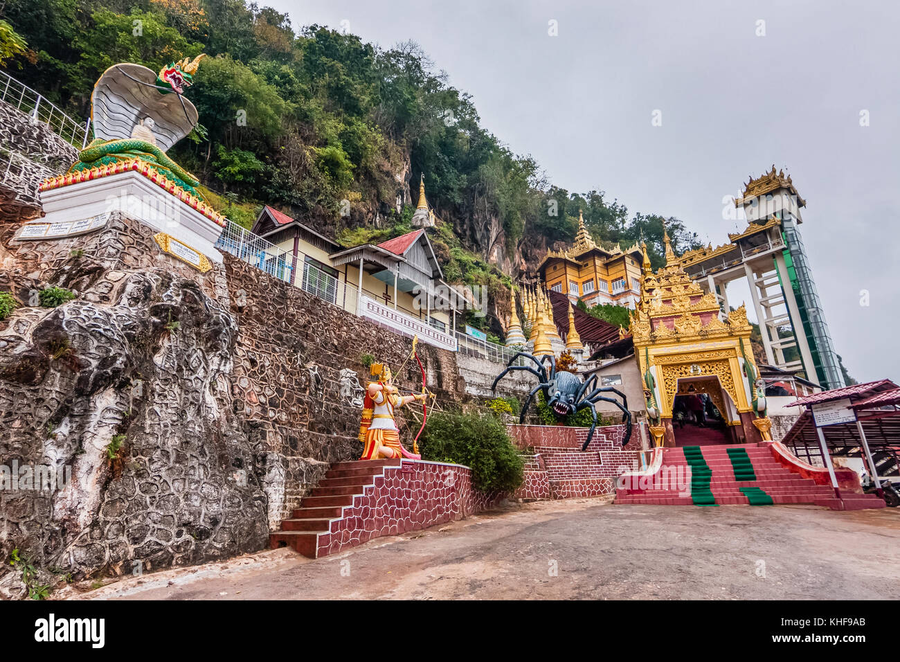 Der Eingang zum Pindaya Höhlen, Shan Staat, Myanmar Stockfoto