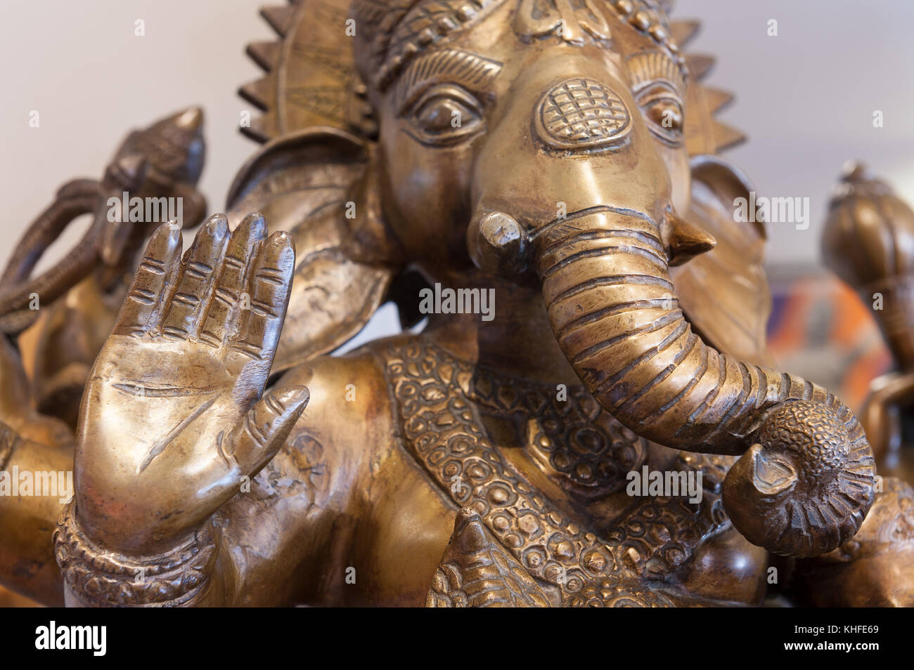 Elefant Vorangegangen Hindu Gott Ganesha Ganapati Binayak Vinayaka Und Halten Die Hand Weit Verehrt Als Remover Von Hindernissen Bronze Messing Stockfotografie Alamy