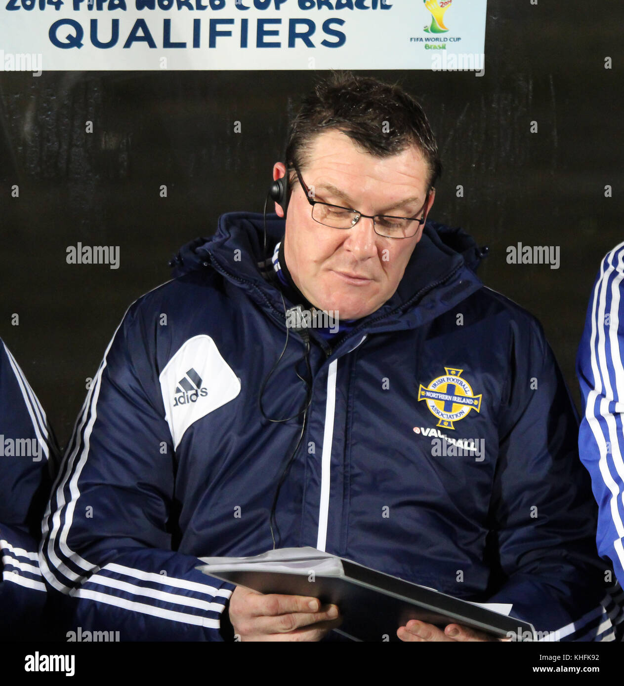 Tommy Wright im Windsor Park von Belfast. Nordirland gegen Aserbaidschan am 14. November 2012. Wright wurde die Nordirland Torwarttrainer unter Michael O'Neill. Stockfoto