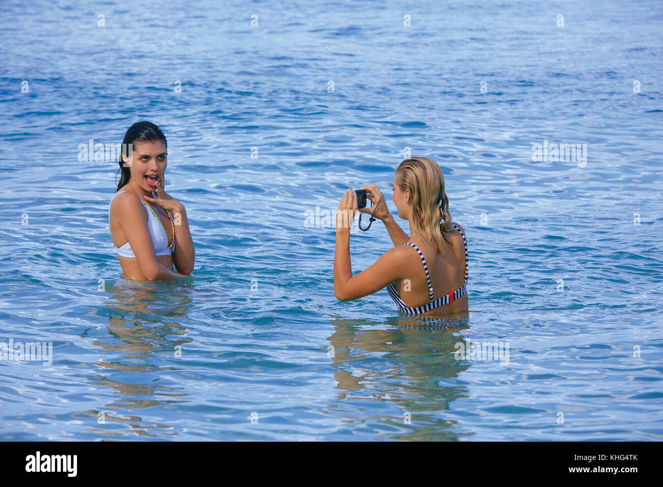 MIAMI BEACH, FL - JUNI 17: (EXKLUSIVE BERICHTERSTATTUNG) Miami Model, das immer wieder NEIN sagt zu "Keeping up with the Kardashians" Bad Boy Scott mag Selena Weber nicht bei Cabana del sol Fotoshooting am 17. Juni 2017 in Miami Beach, Florida. Personen: Selena Weber Transmission Ref: FLXX Stockfoto