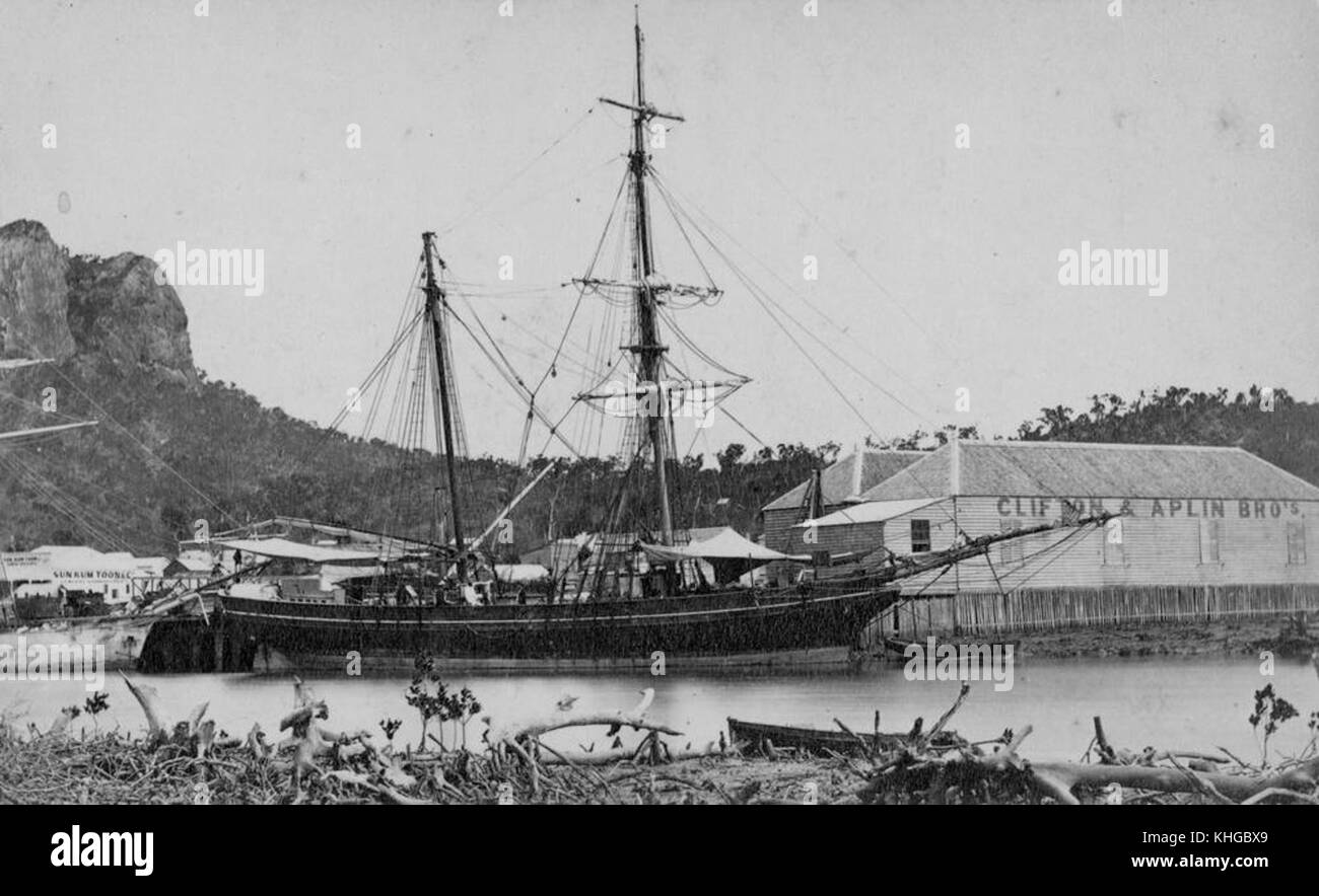 1 290503 Schiff angedockt am Wharf in Townsville, Ca. 1875 Stockfoto