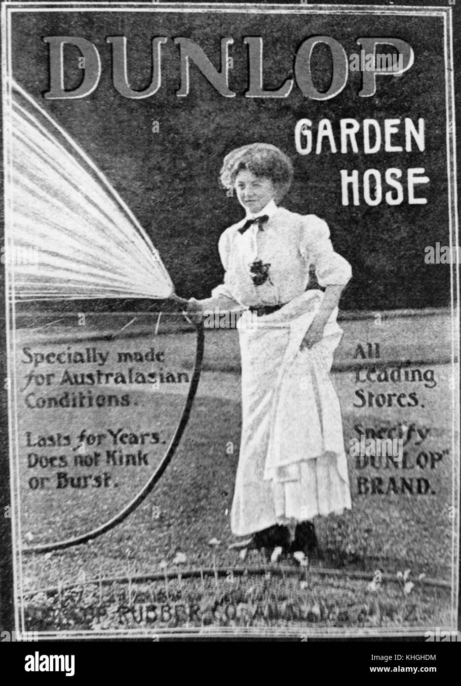 1 49792 Werbung für Dunlop Gartenschläuche Stockfoto